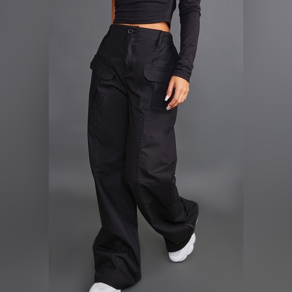 Petite Black Cargo Low Rise Pocket Pants - Picture 3 of 8